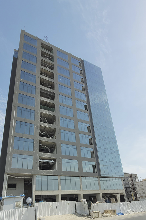 مشاريع هندسية وتجارية متكاملة تشمل تصميم المستشفيات والمباني الإعلامية من تنفيذ معهد الهذلي للاستشارات الهندسية – شركة هندسية سعودية رائدة في التصميم والإشراف وإصدار رخص البناء